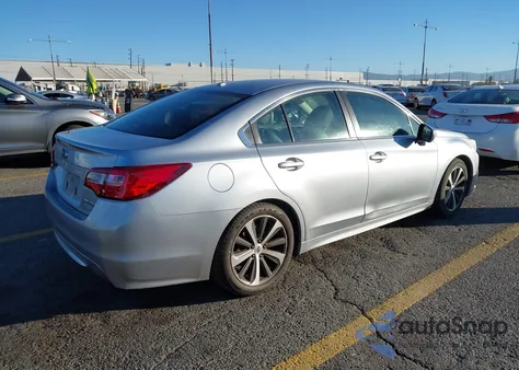 2015 Subaru Legacy 2.5I Limited z USA, uszkodzony, nr VIN 4S3BNAJ62F3038792
